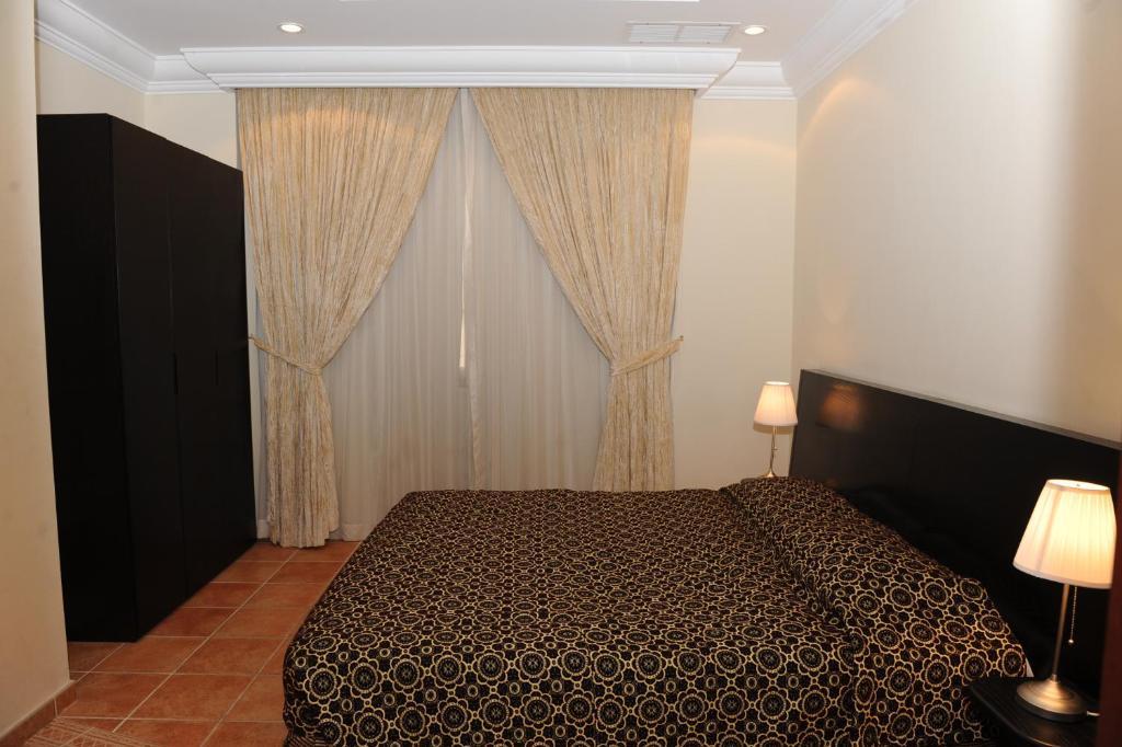 Gulf Continental Suite Kuwait City Ngoại thất bức ảnh